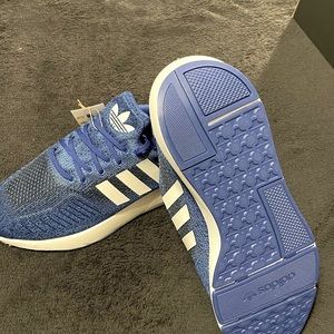 Adidas Swift Run 22